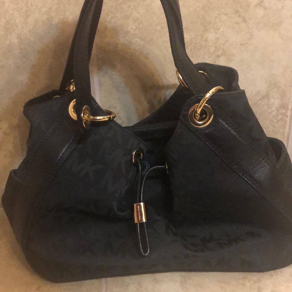 EUCAuthentic Michael Kors bag